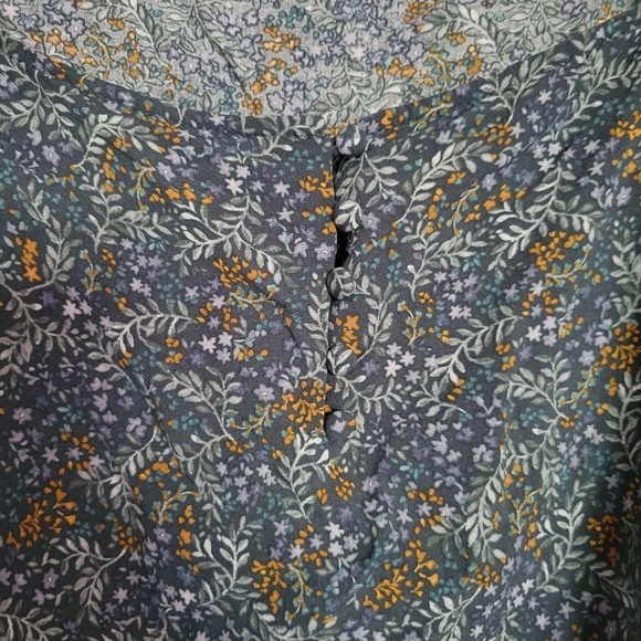 Reitmans blouse - Picture 5 of 5